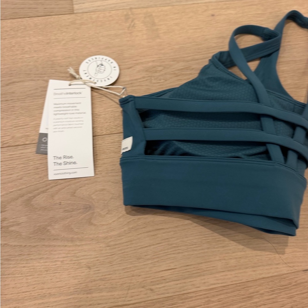 Vuori Yosemite long Line Sports Bra - Picture 3 of 4